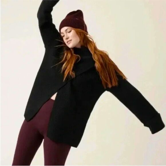 NWT Athleta Azalea Merino Wool Cashmere Oversized Sweater in Black XXS - Picture 16 of 16